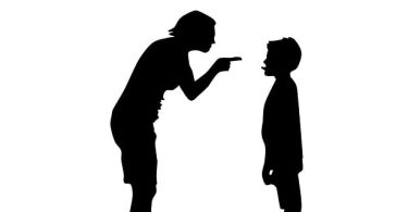 10 Toxic Things Narcissistic Parents Say To Their Children